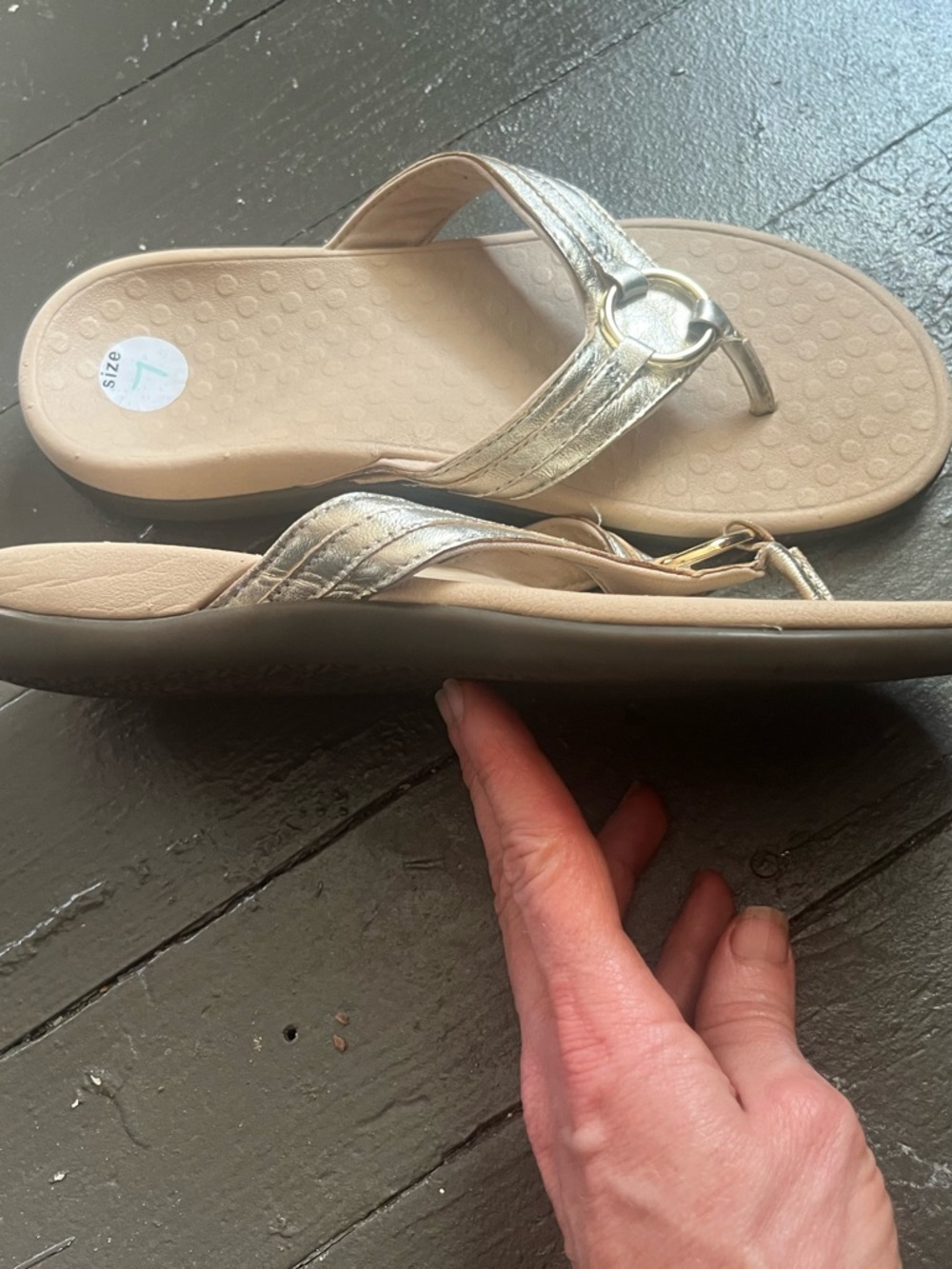 Vionic Metallic Gold Thong Sandals with Ring Accent - Picture 5 of 7